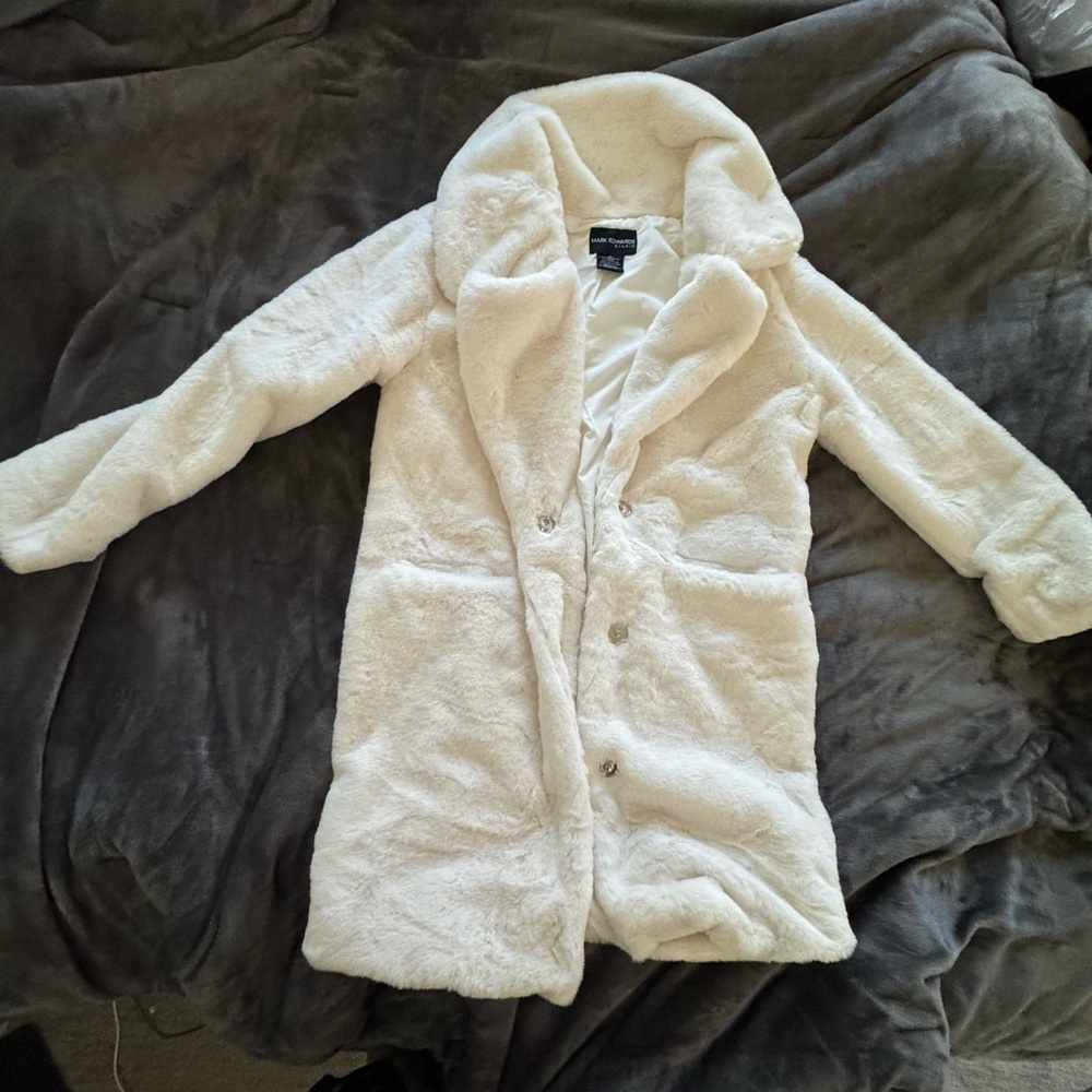 Mark Edwards Studio White Cream long Faux Fur Coat Size Small